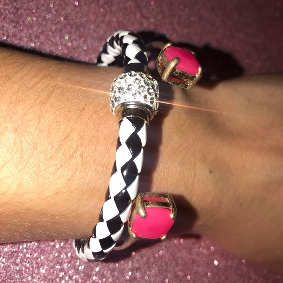 Francesca’s Bracelet and Boutique Magnet Bracelet - Picture 3 of 8